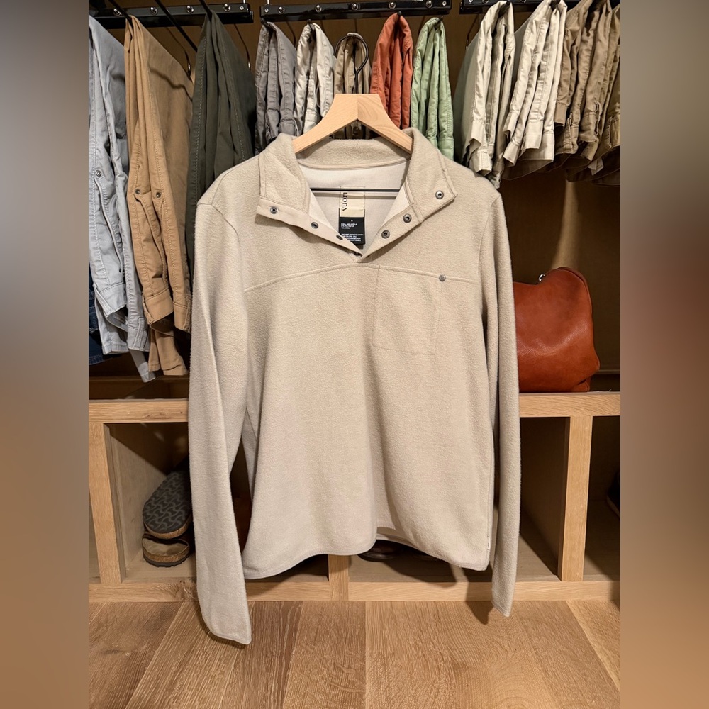 Vuori Beige Men's Snap-Collar Sweatshirt